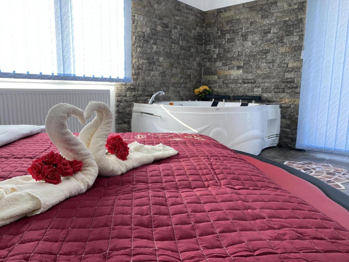 Motel Aladin Cazin Buitenkant foto